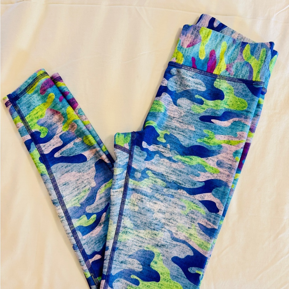 Women’s Terez Colorful Camouflage Leggings Size Medium Like New